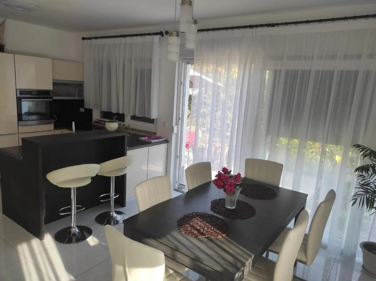 Rooftop Spa Apartment Trogir Croatia