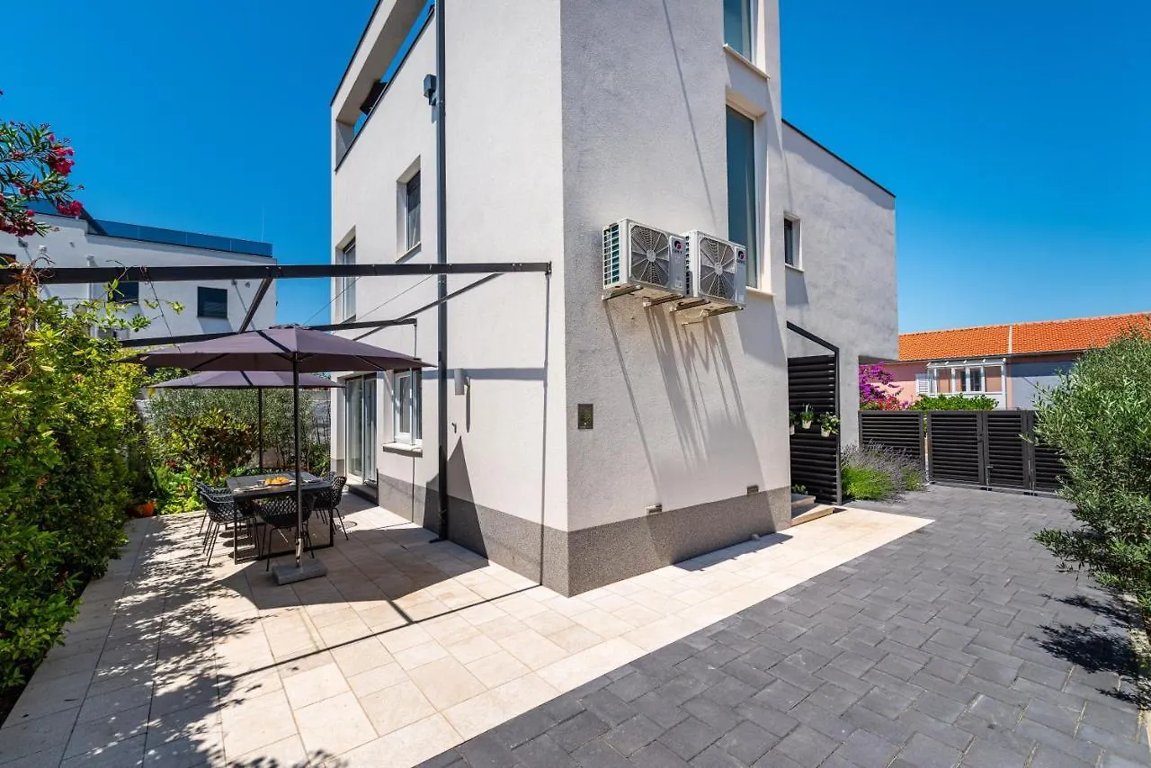 Rooftop Spa Apartment Trogir